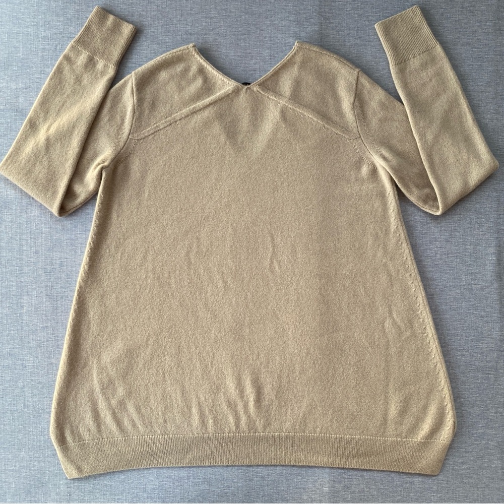 The Row | 100% Cashmere Mio Oversized V Neck Beige A-line Shape Sweater - Picture 10 of 17